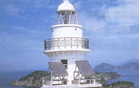 長崎県尾上島灯台
※1966年設置(1981年に調査交換)